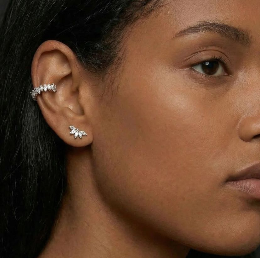 Piercing Lotus Zircon