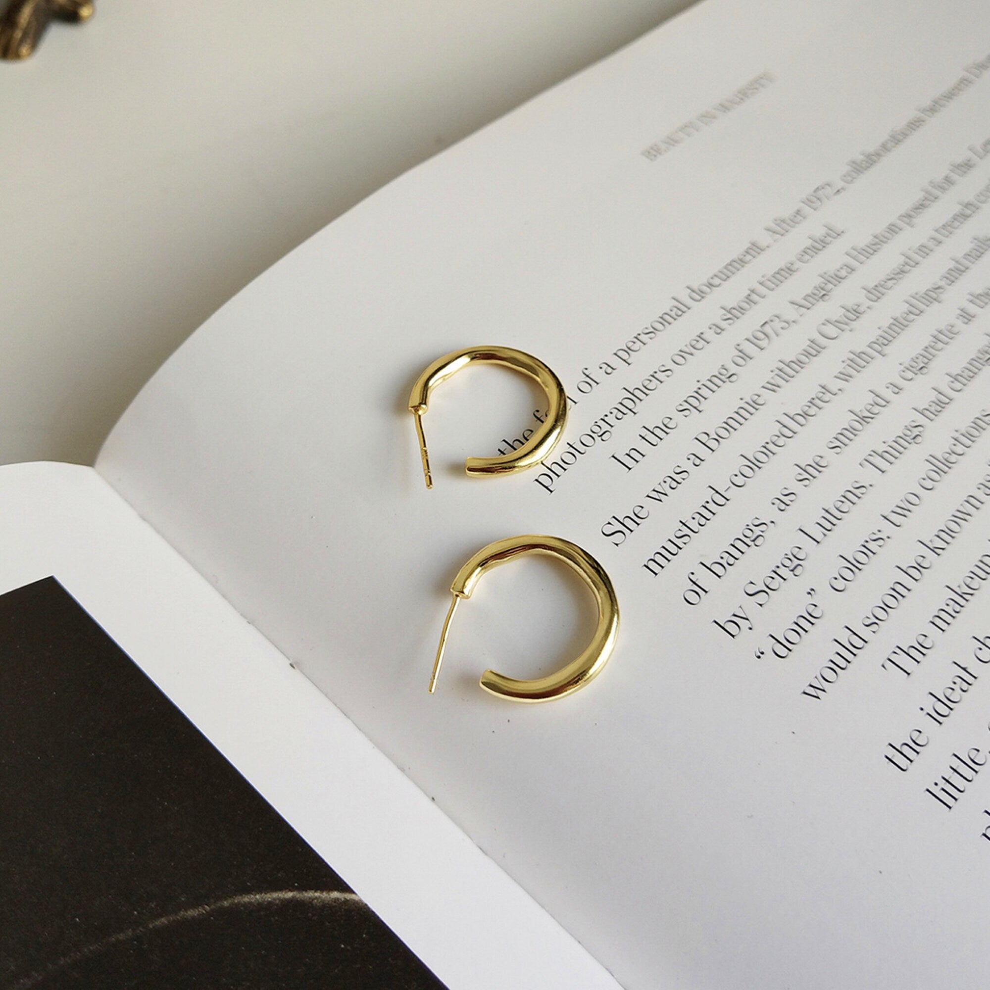 Dainty Gold Open Hoop Earrings with Minimalist Style, Simple Gold Hoops, Sister Birthday Gift or Mothers day jewelry
