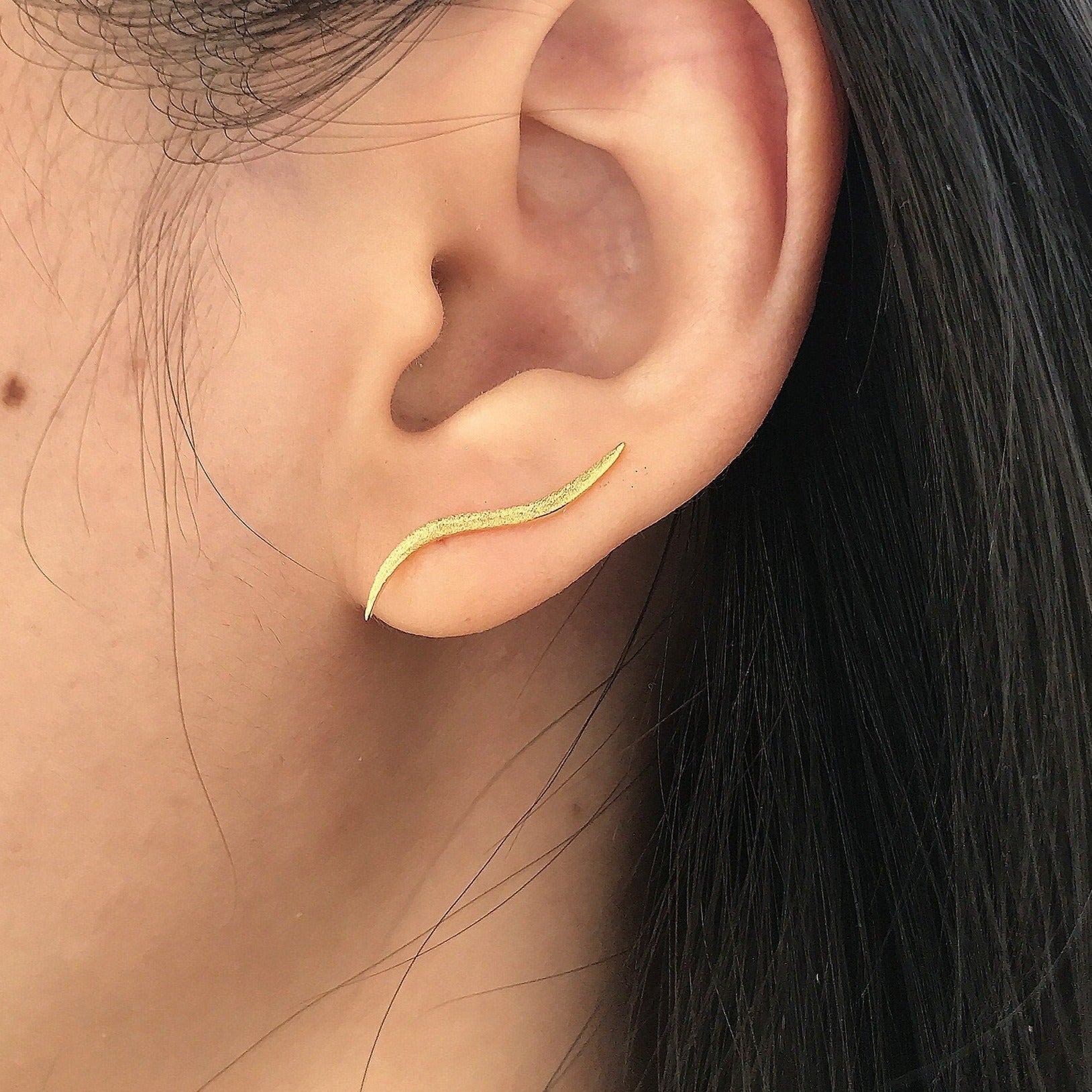 Dainty Gold Wave Ear Climber, Gold plated Ear Crawler, Wave Minimalist Earrings, Simple Ear Climber, Wave Cuff Earrings