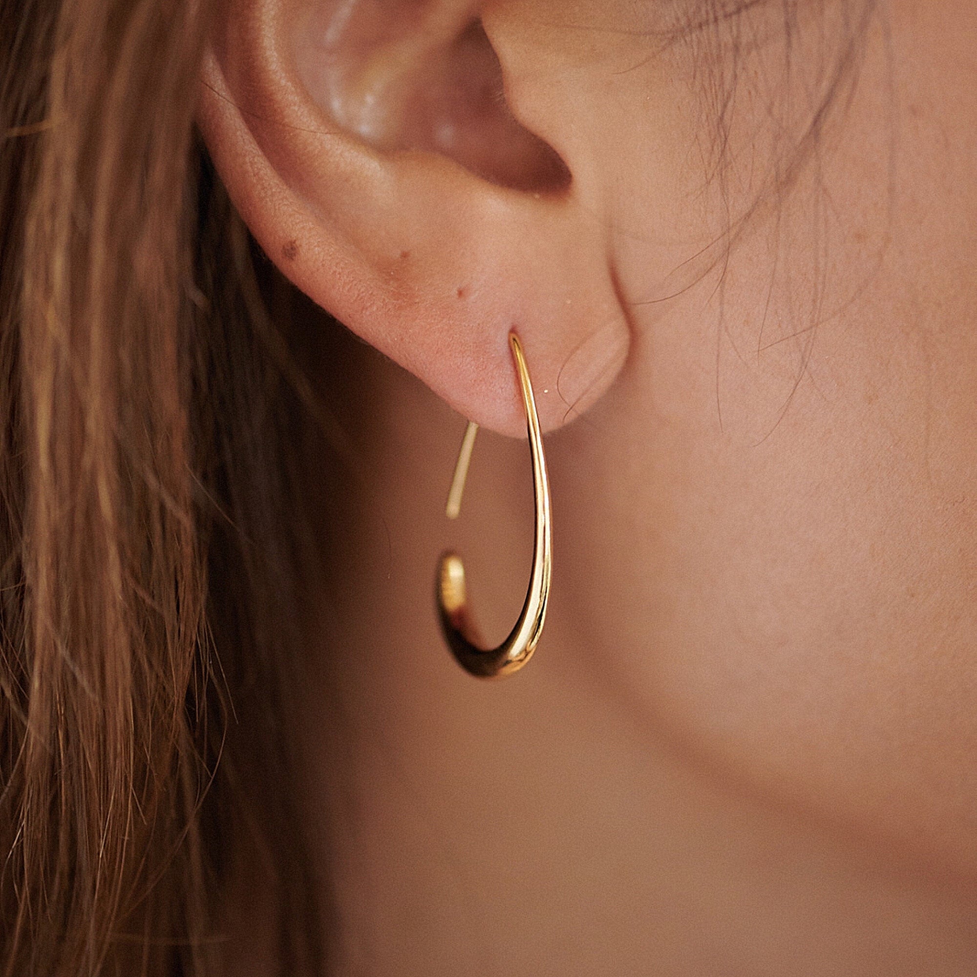 Dainty Gold Chunky Teardrop Hoop Earrings, Gold Vintage Gold Dangle Hoops, Sister Birthday Gift or Mothers day jewelry