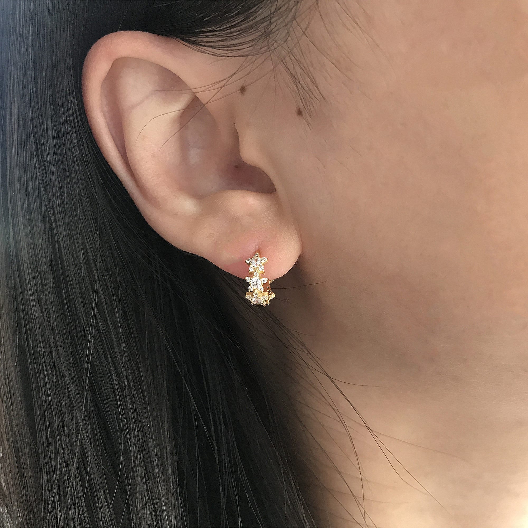 Dainty CZ Star Tiny Gold Huggie earrings, Delicate Small CZ huggie Hoops, Charm Minimaliste hoops earrings, Gifts for her