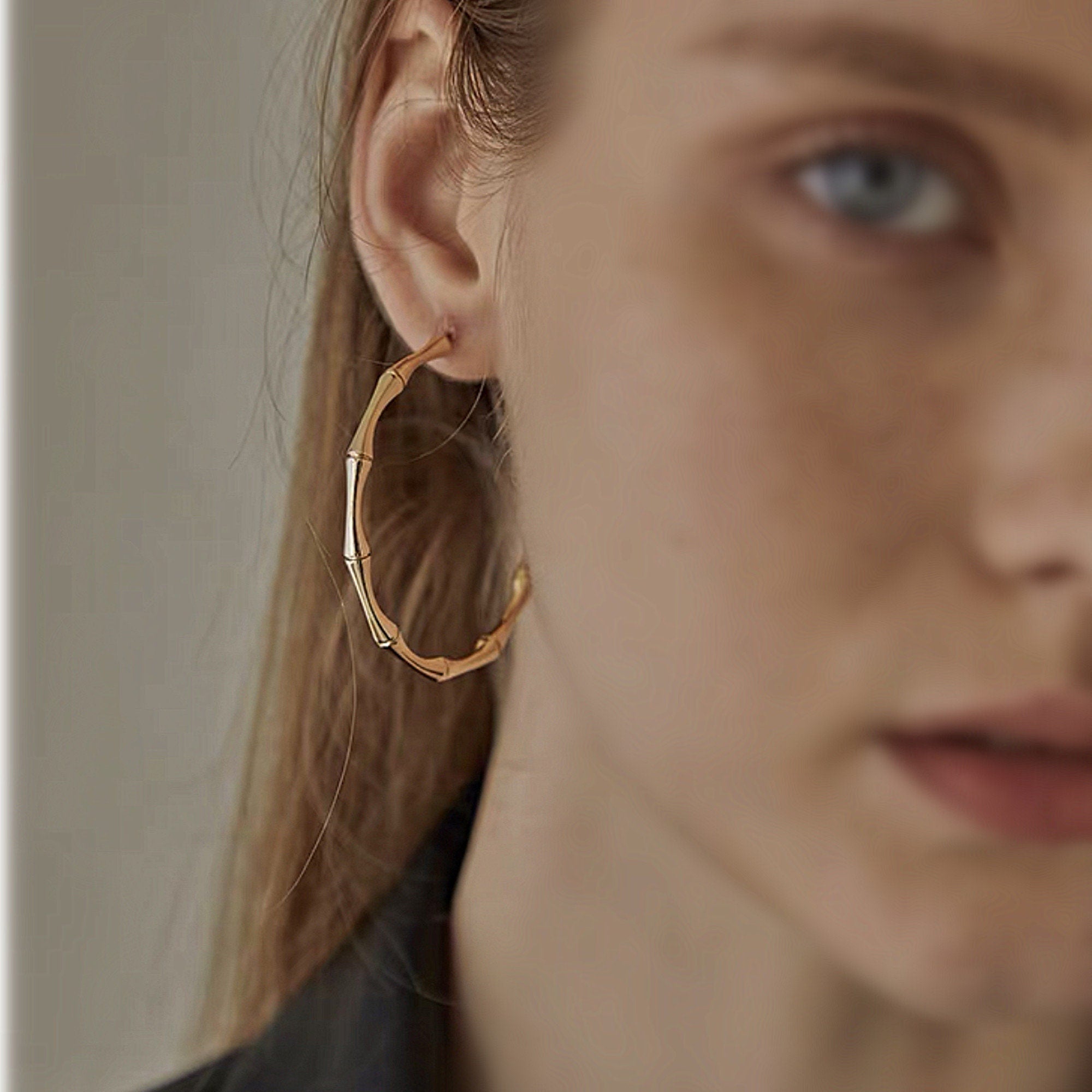 Chunky Gold Bamboo Shaped Hoops Earrings, Gold Vintage Round Hoop Earrings, Dainty Minimalist Creoles, Gift for Her, "Madelyn" Earrings