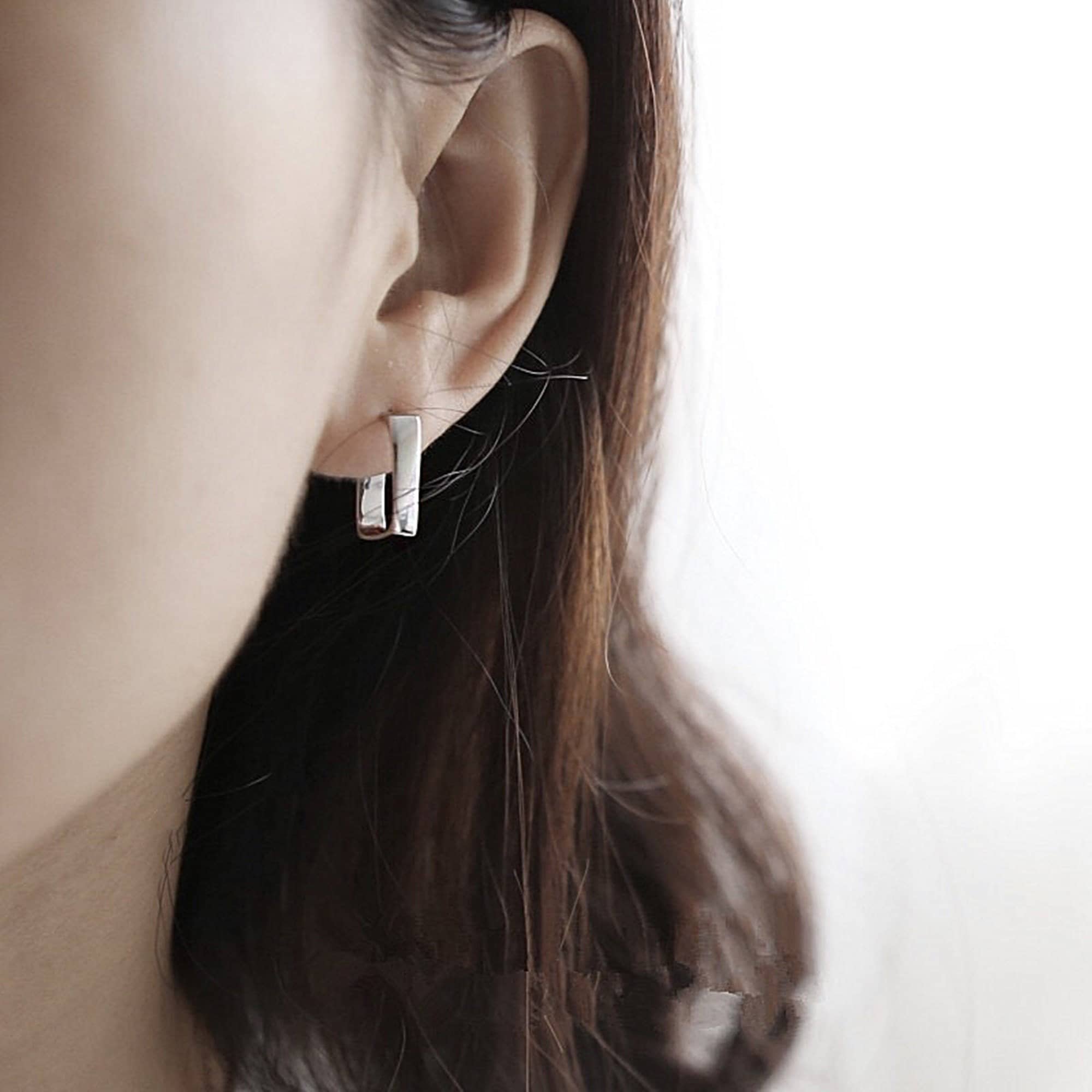 Dainty Gold and Silver Open Sqaure Hoop Earrings with Minimalist Style, Simple Gold Hoops, Sister Birthday Gift or Mothers day jewelry