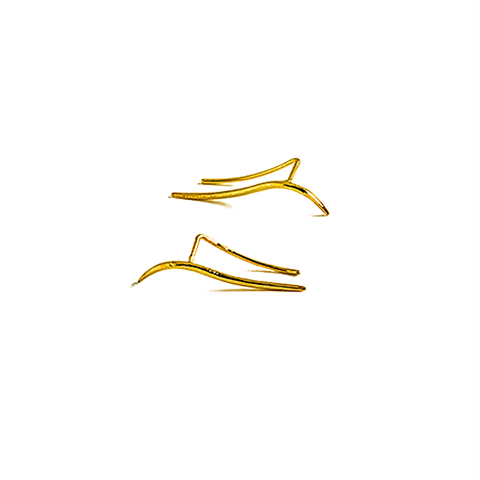 Dainty Gold Wave Ear Climber, Gold plated Ear Crawler, Wave Minimalist Earrings, Simple Ear Climber, Wave Cuff Earrings