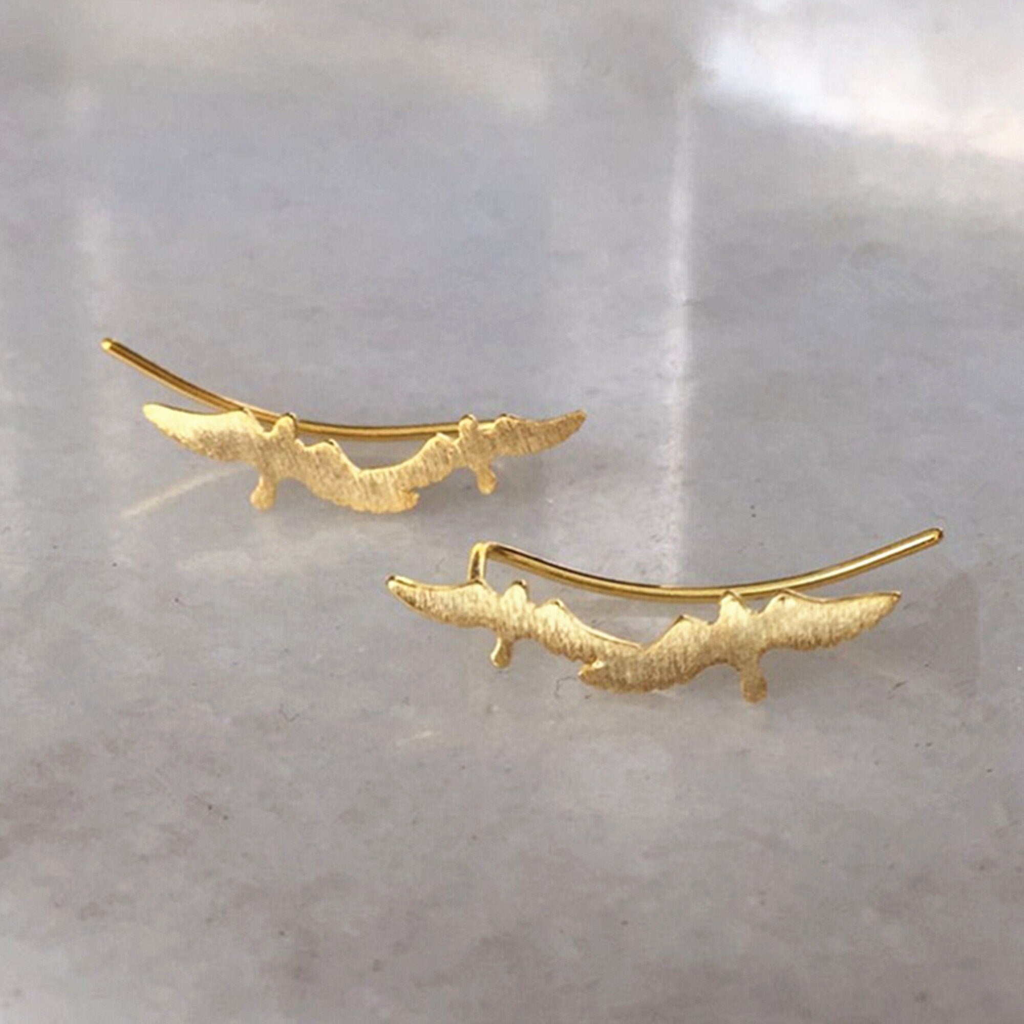 Dainty Gold Bird Ear Climber, Gold plated Ear Crawler, Bird Minimalist Earrings, Simple Ear Climber, Bird Cuff Earrings