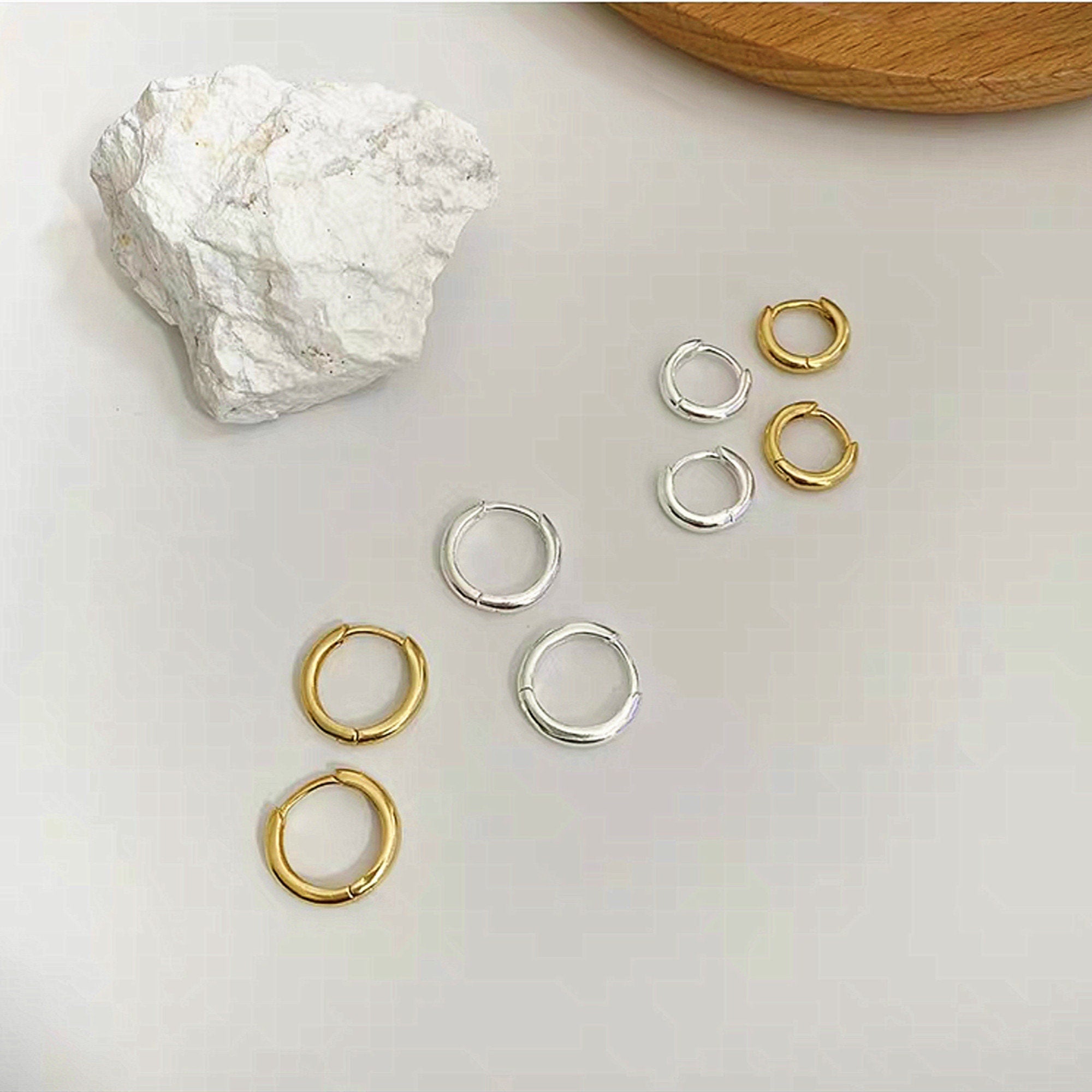 Dainty Small Gold Hoop Earrings - Dainty Tiny and Thin Gold Huggie Earrings - Charm Minimaliste Tragus hoops earrings - Gifts for her