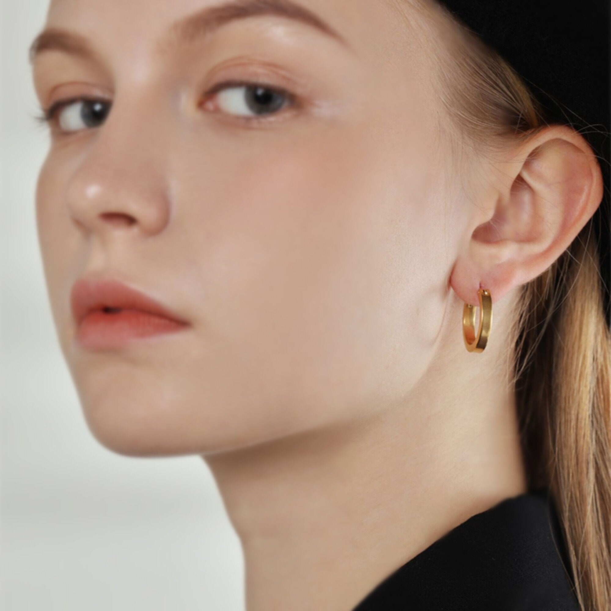 Dainty Gold Large and Flat Hoop Hoop Earrings Minimalist Style, Simple Thick Gold Vintage Hoops, Birthday Gift or Mothers day jewelry