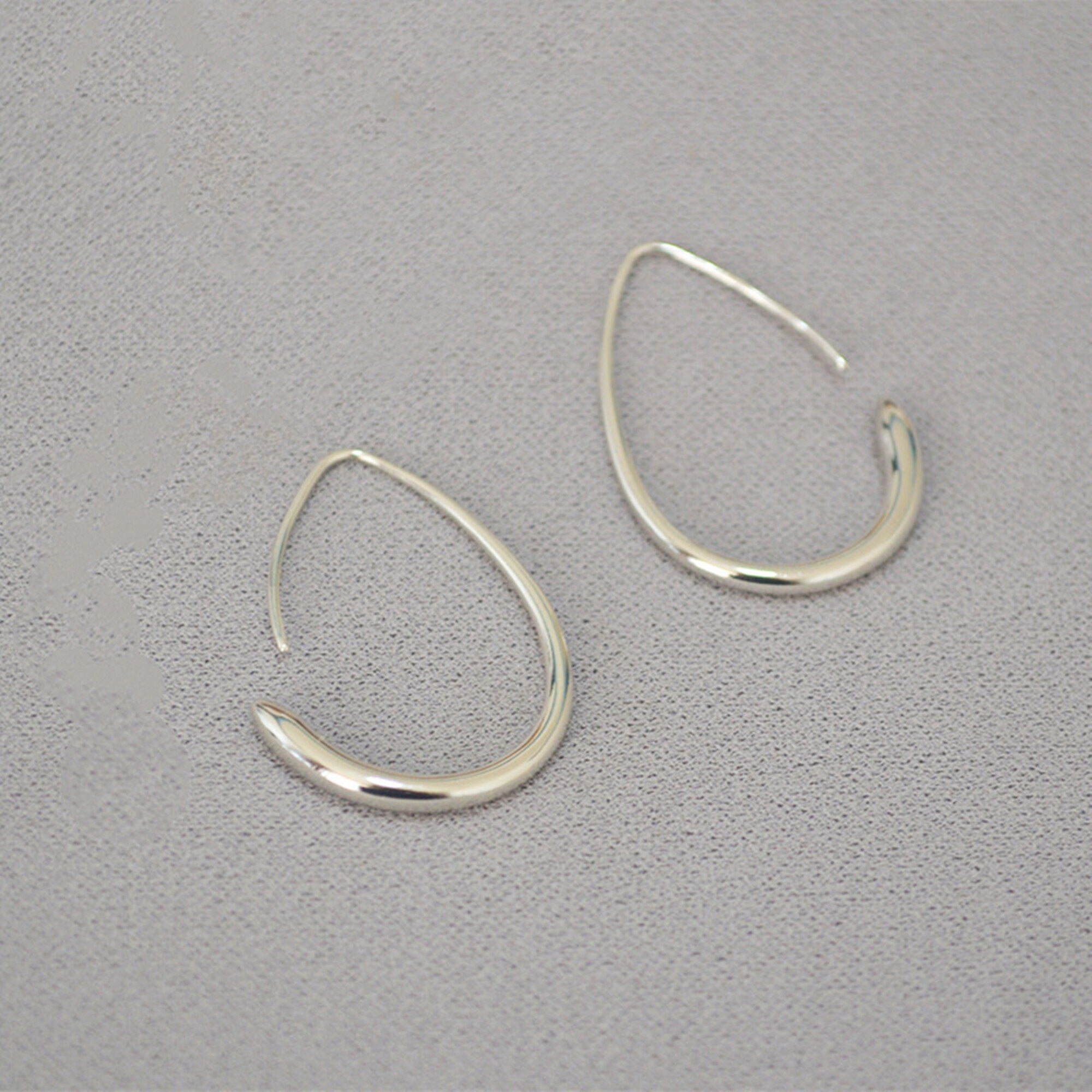 Dainty Gold Chunky Teardrop Hoop Earrings, Gold Vintage Gold Dangle Hoops, Sister Birthday Gift or Mothers day jewelry