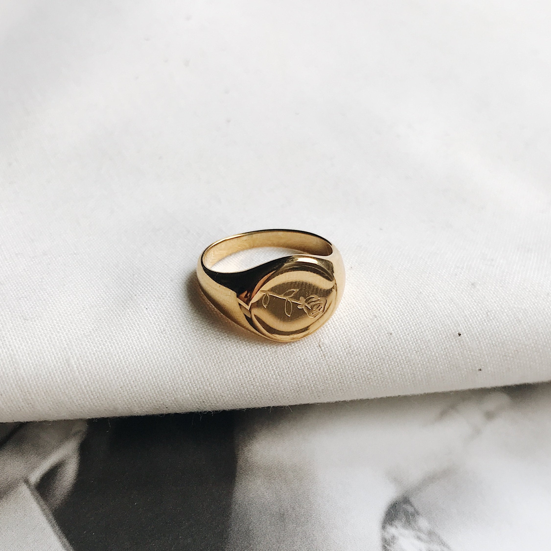 Dainty Gold Engraved Rose Round Signet Ring