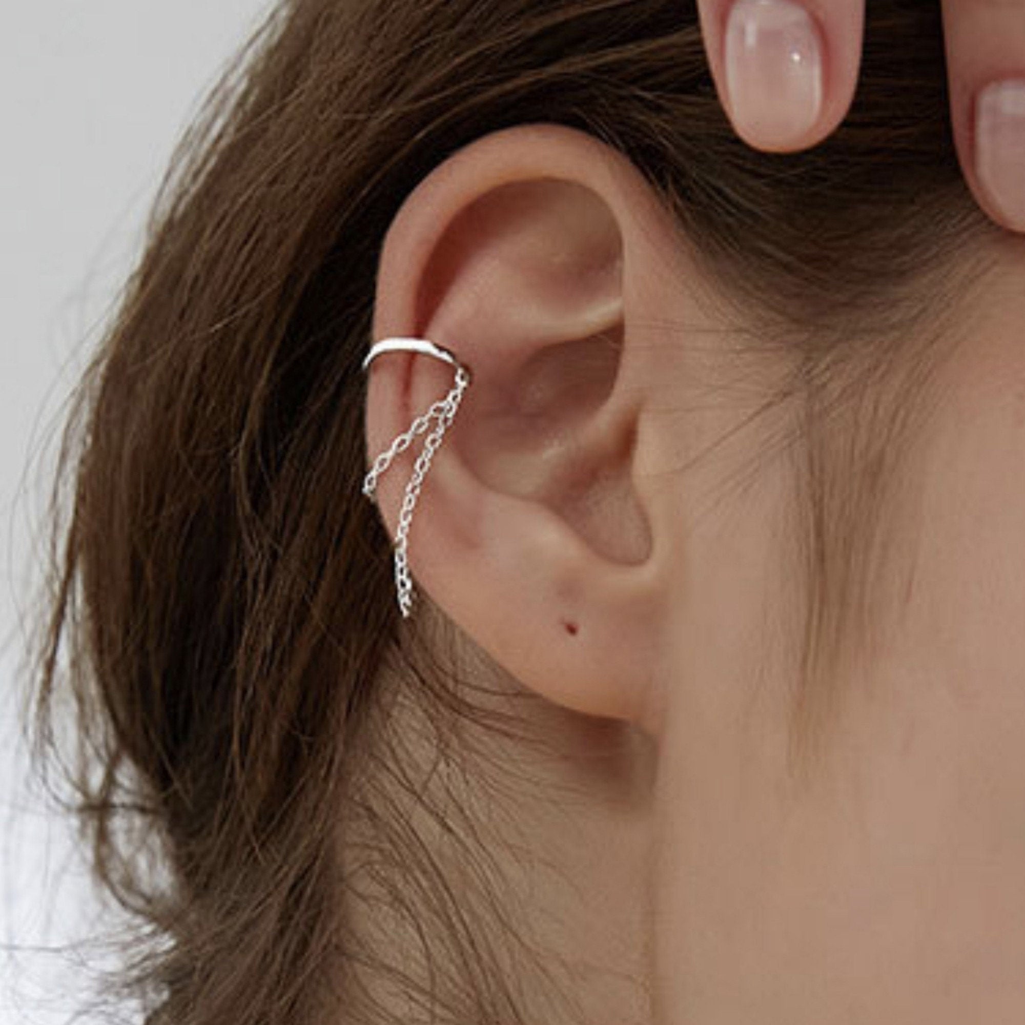 Dainty Silver Chain CZ Conch Ear Cuff Earrings, Minimal Non Piercing ChainCartilage Earring