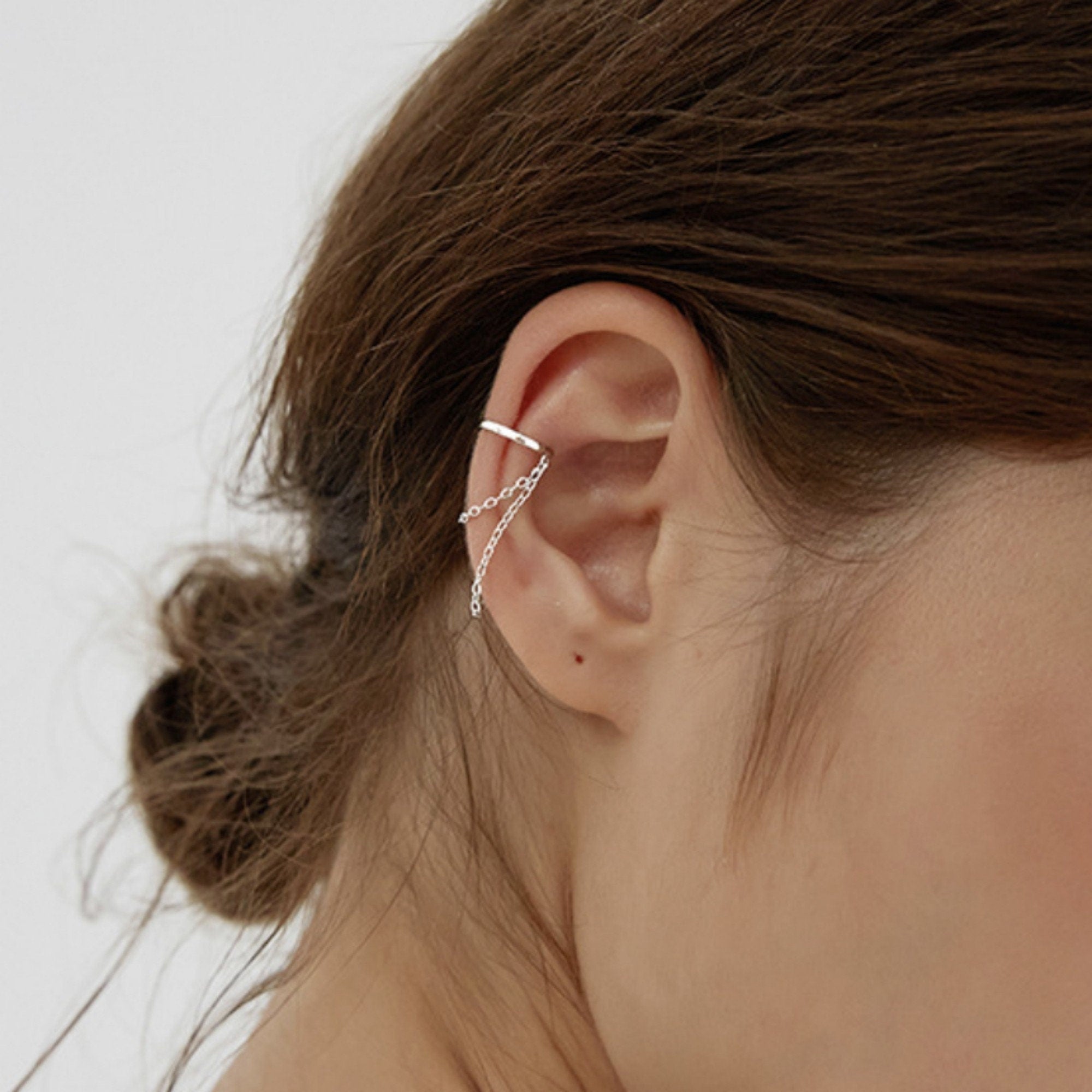 Dainty Silver Chain CZ Conch Ear Cuff Earrings, Minimal Non Piercing ChainCartilage Earring