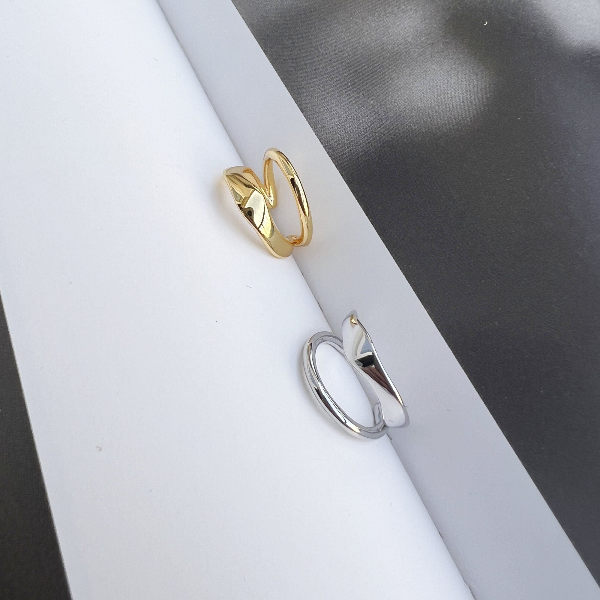 Bague d’Oreille Double Rangs Lise Simple pour Cartilage Plaqué Or et Argent style Minimaliste