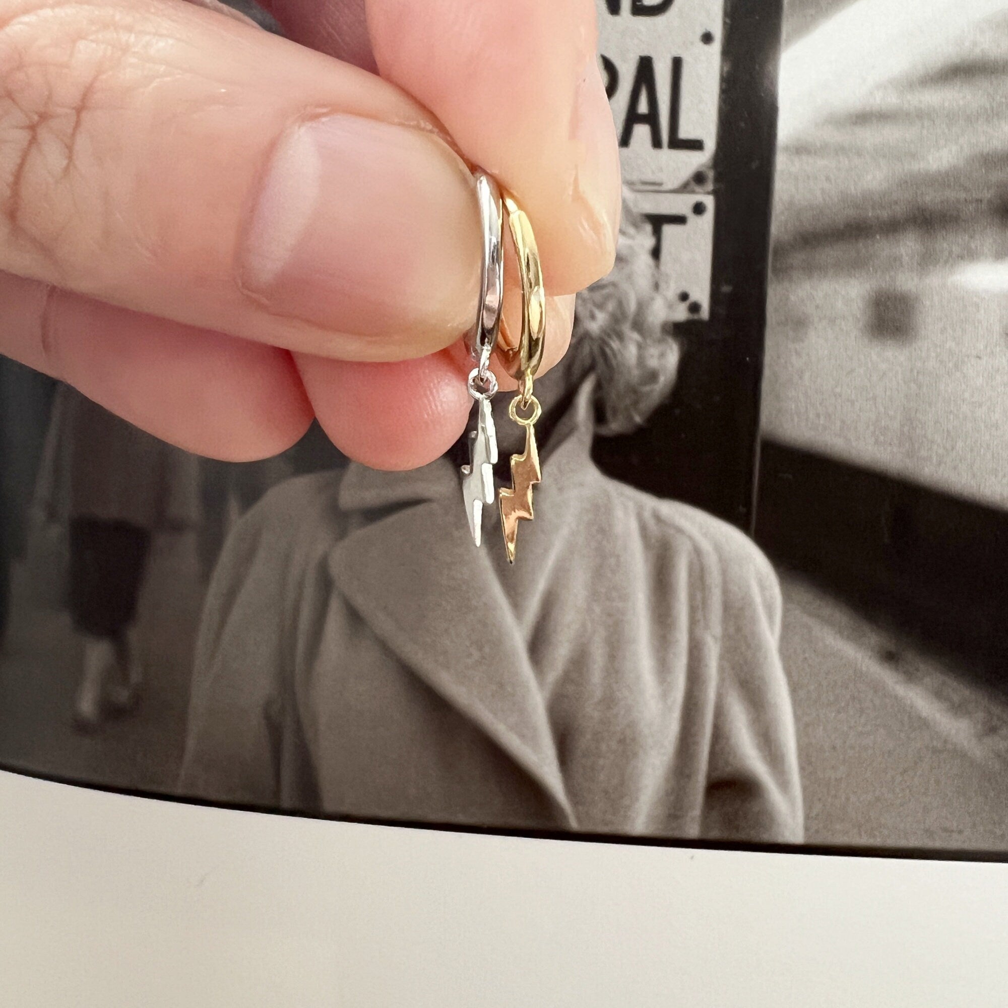 Petites Boucles d’oreilles Mini Créoles Plaqué Or Éclair style boho