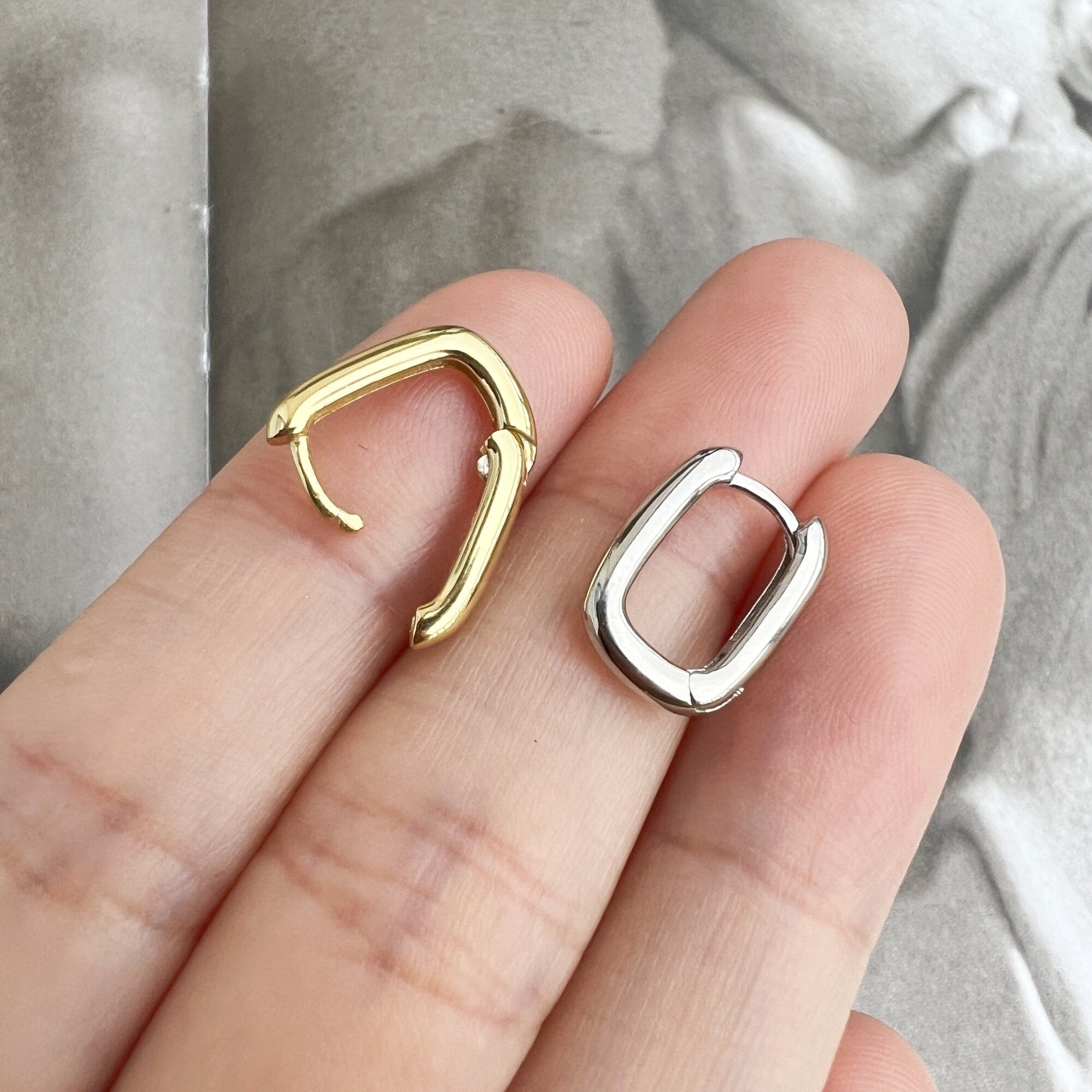 Boucles d’oreilles Créoles Rectangle Plaqué Or ou Argent Rhodié