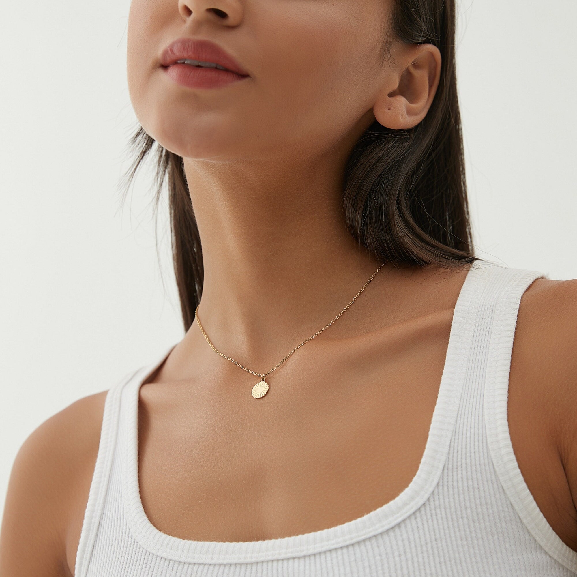 Collier Pendentif Médaillon Rayon de soleil Délicat et Fin Plaqué or Style Bohème, Cadeau pour elle