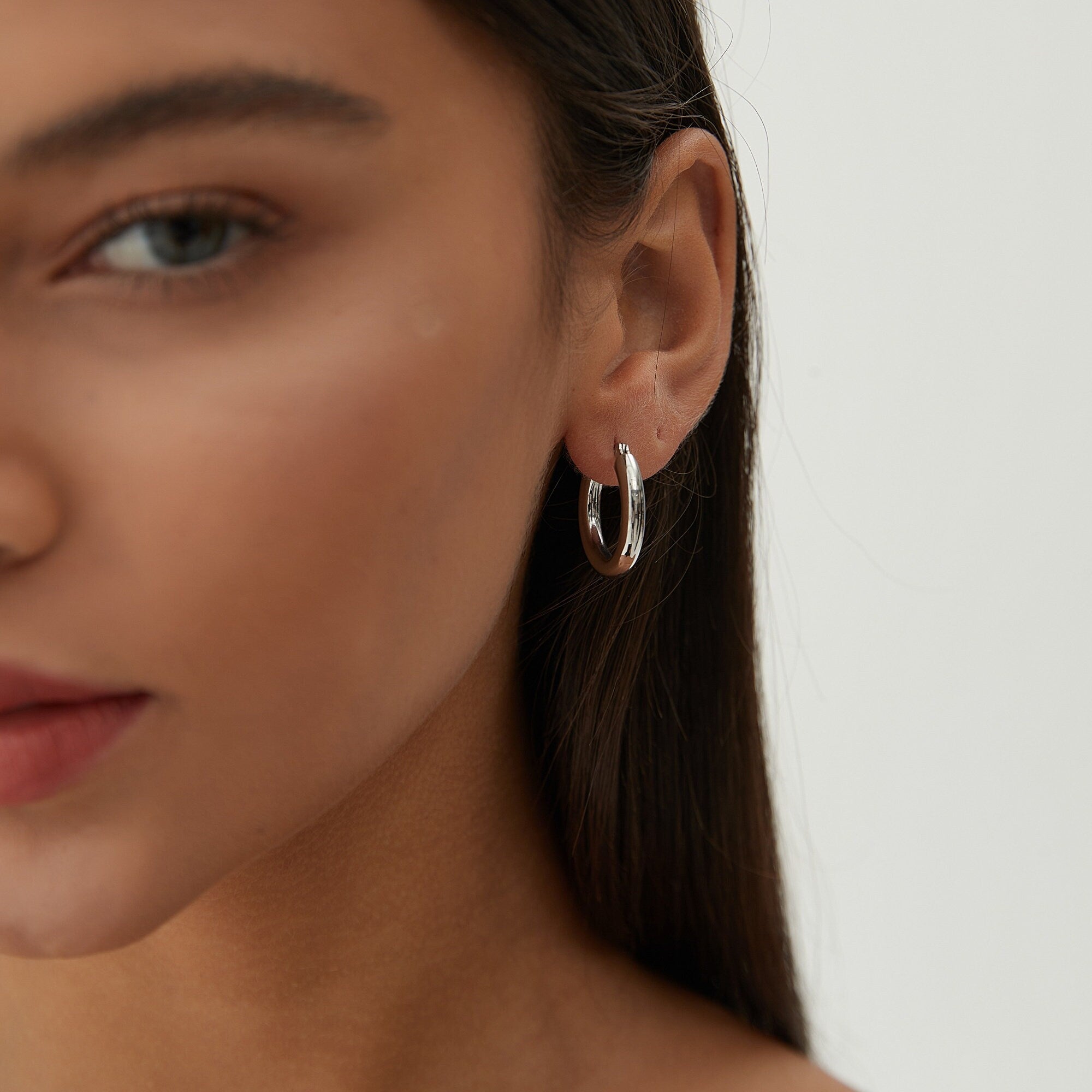 Dainty Gold Chunky Hoop Earrings with Minimalist Style, Simple Big and Thick Gold Hoops, Sister Birthday Gift or Mothers day jewelry