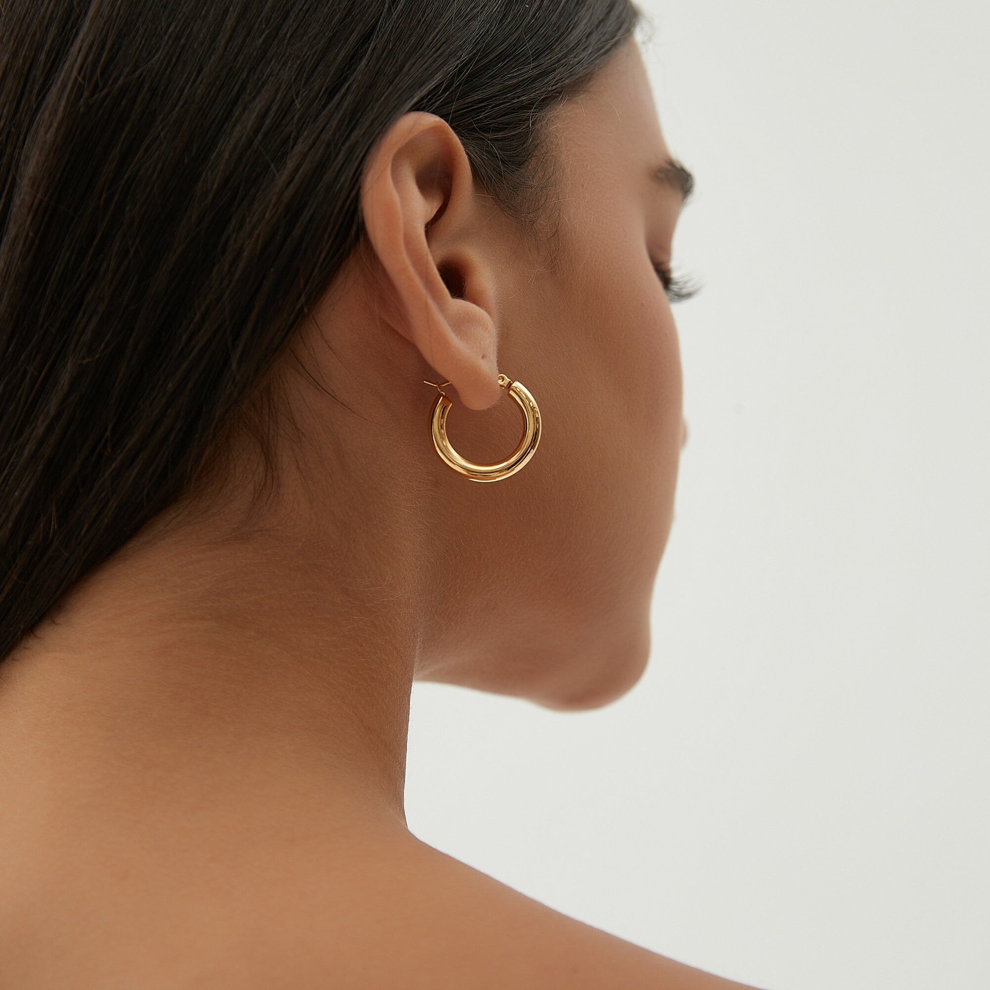 Dainty Gold Chunky Hoop Earrings with Minimalist Style, Simple Big and Thick Gold Hoops, Sister Birthday Gift or Mothers day jewelry