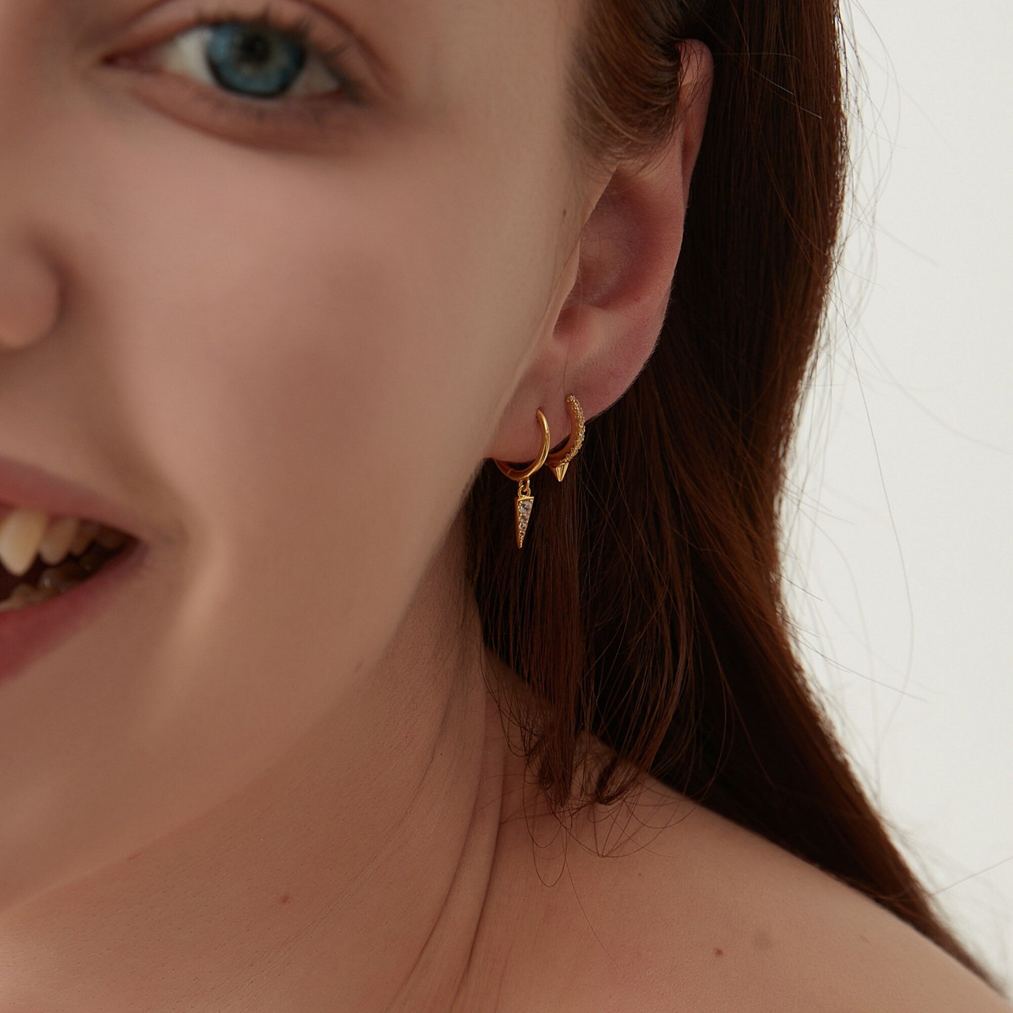 Gold CZ Spike Hoop Earrings, Minimal Tiny Huggie hoops with triangle, Gold hoops Small Spike Charm Hoop Earrings, Sister Birthday GIft