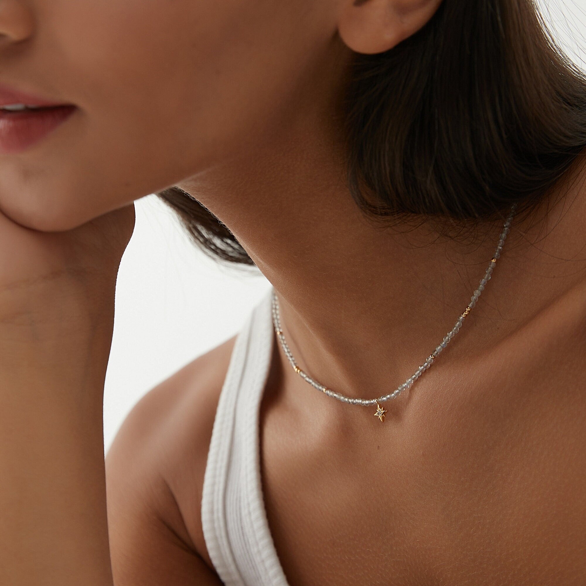 Collier Pierre de Lune et Billes Dorés avec Pendentif Etoile Du Nord Zircon Style Bohème, Cadeau pour elle