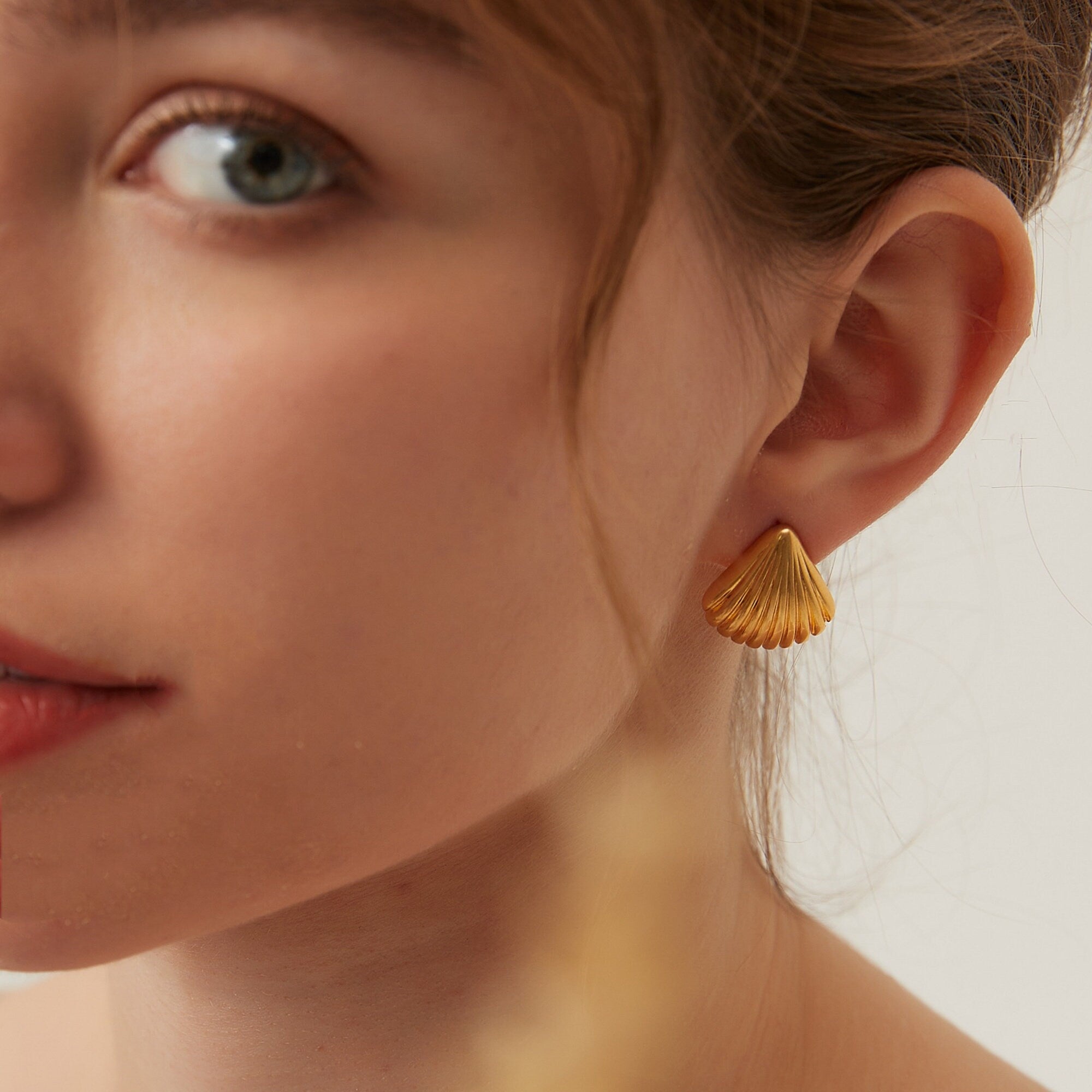 Dainty Chunky Gold Or Silver Seashell Stud Earrings, Textured Gold or Silver Scallop Shell Statement Earrings