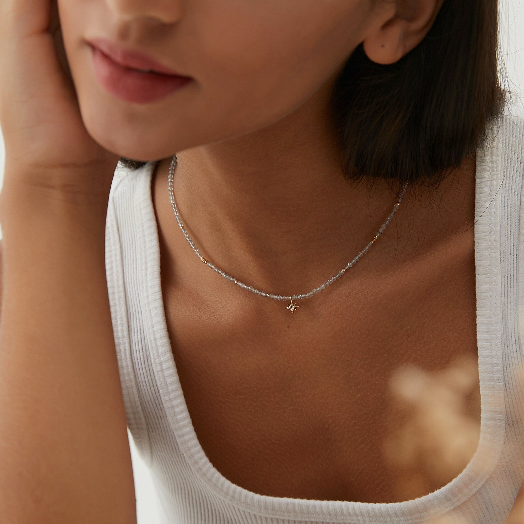 Collier Pierre de Lune et Billes Dorés avec Pendentif Etoile Du Nord Zircon Style Bohème, Cadeau pour elle