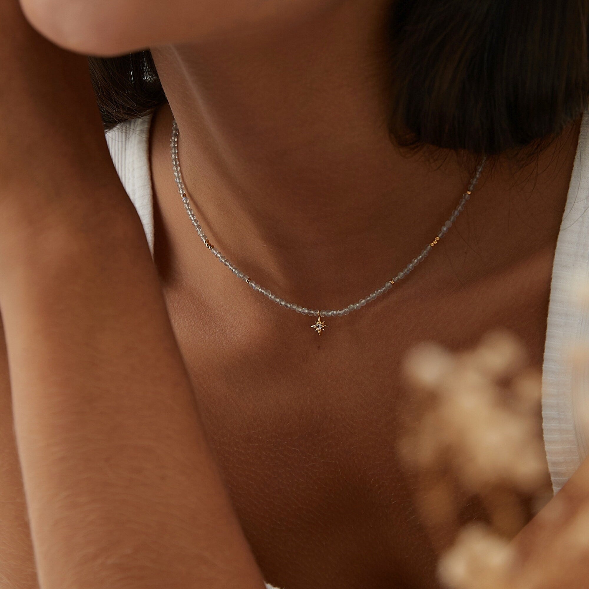 Collier Pierre de Lune et Billes Dorés avec Pendentif Etoile Du Nord Zircon Style Bohème, Cadeau pour elle