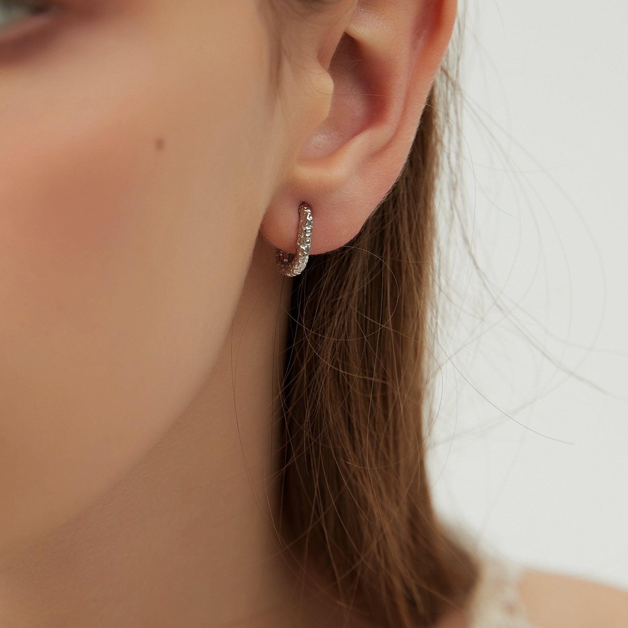 Boucles d’oreilles Créoles Martelées Rectangle Plaqué Or ou Argent Rhodié, Boucles d&