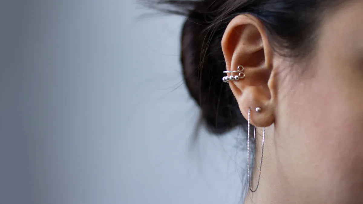 Piercing conque et confiance en soi, une alliance gagnante