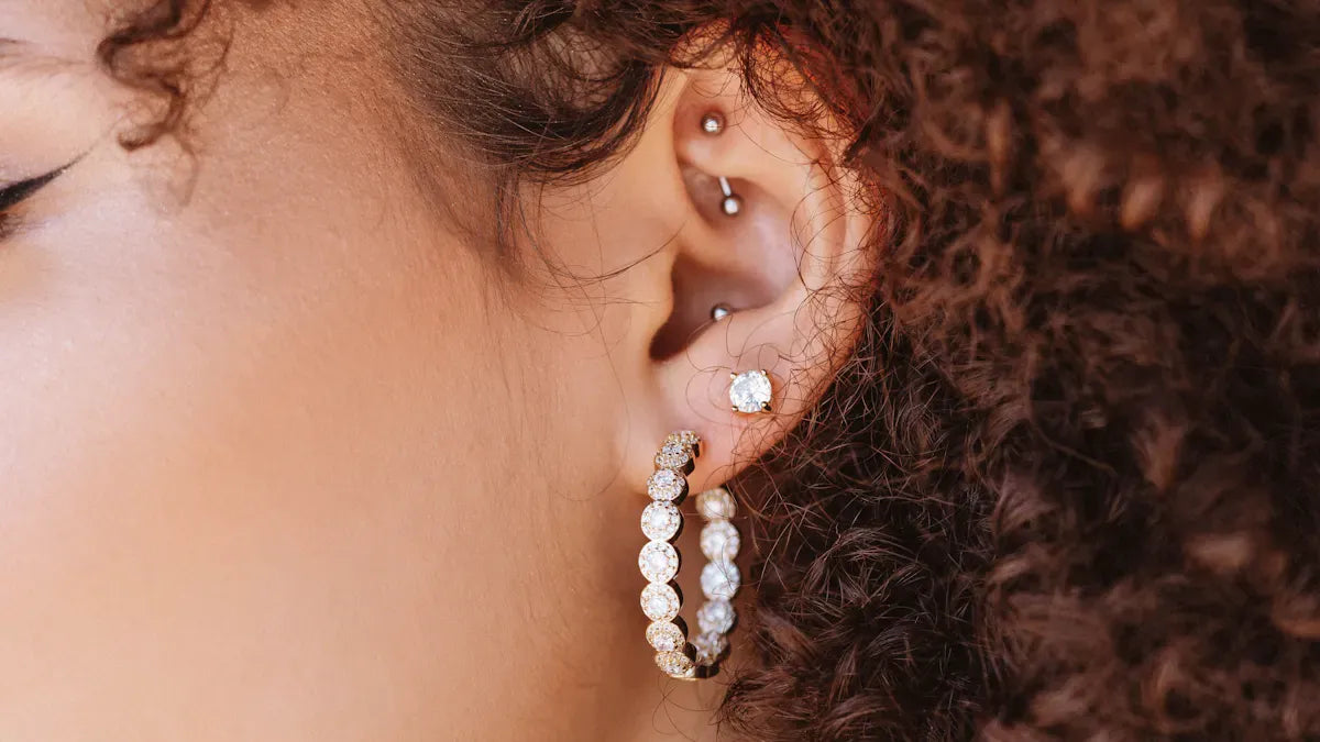 Tout savoir sur le piercing rook pour un style unique et sécurisé