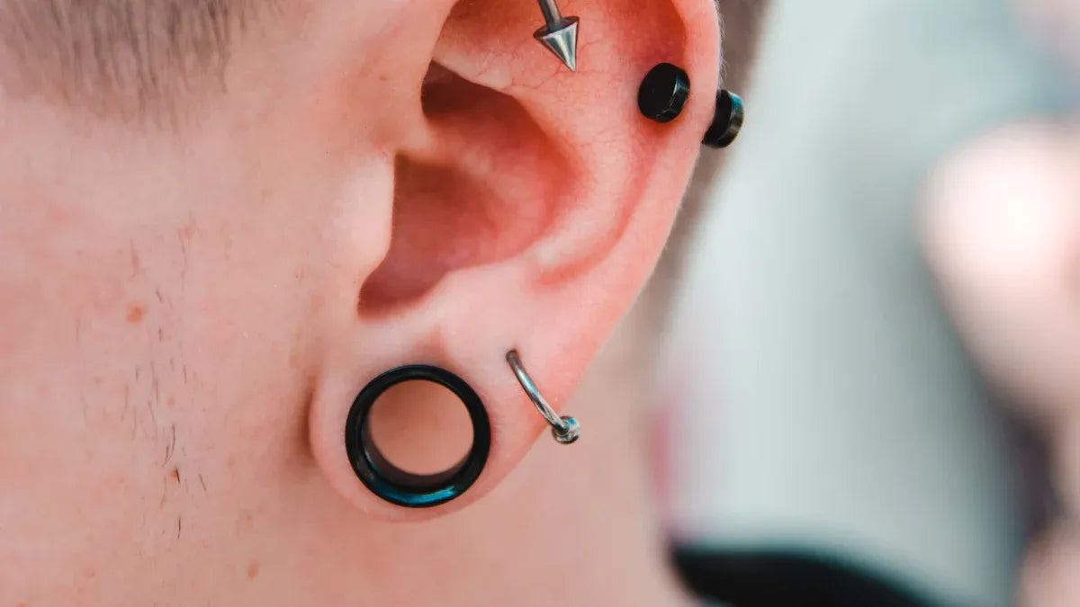 Piercing de pose vs Piercing définitif : À quel moment précis pouvez-vous changer de style ?