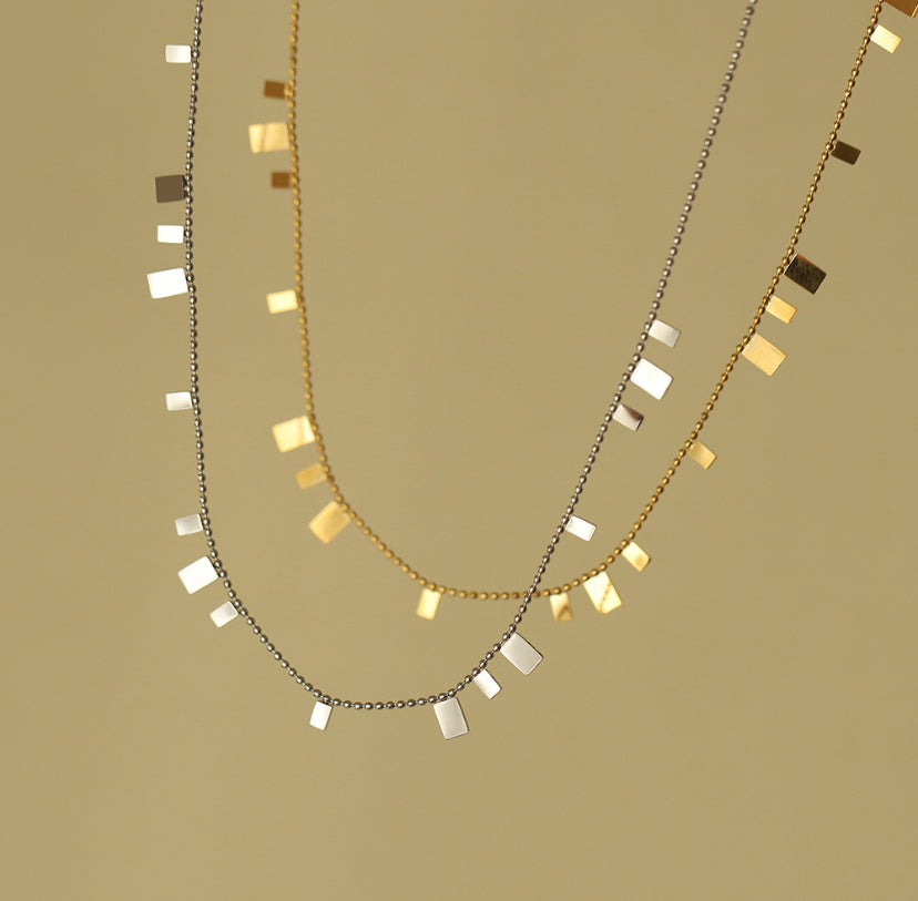Collier Ras de Cou Breloques Rectangles couleur Or ou Argent