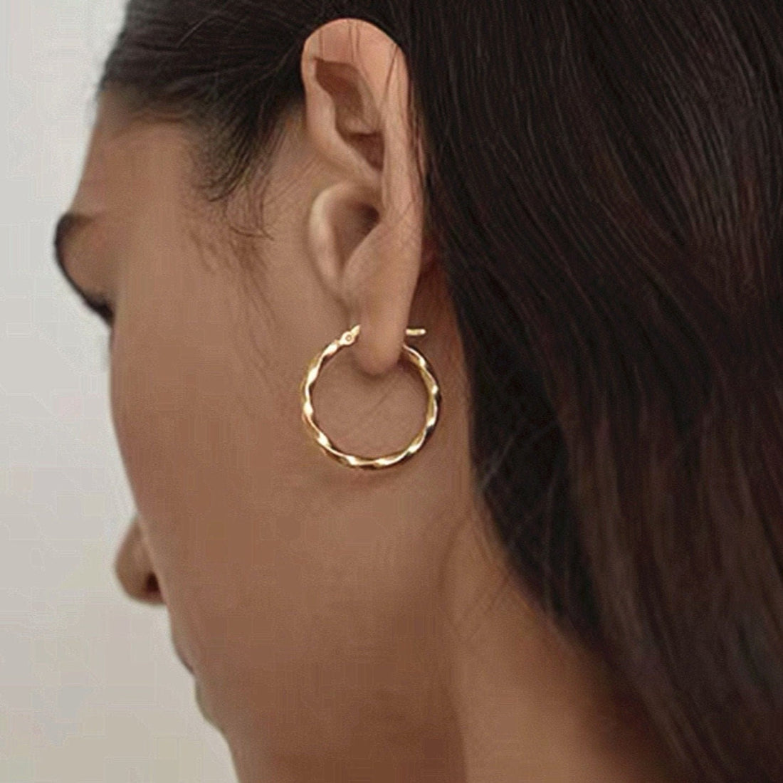 Dainty Gold Twisted Hoops Earrings, Gold Vintage Round Hoop Earrings, Dainty Classic Minimalist Creoles, Gift for Her