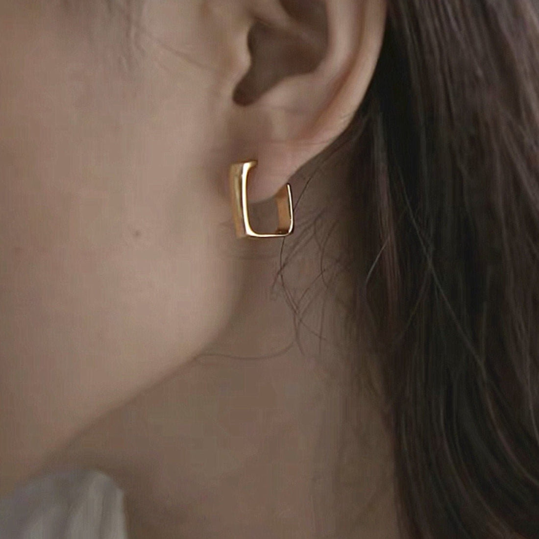 Dainty Gold and Silver Open Sqaure Hoop Earrings with Minimalist Style, Simple Gold Hoops, Sister Birthday Gift or Mothers day jewelry