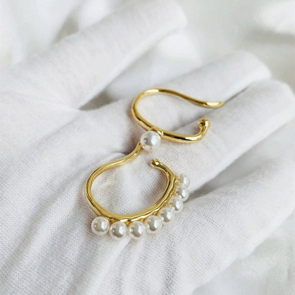 Gold Multi White Pearls Ear Lobe Cuff Non Piercing Earrings, Dainty Pearl lobe Earrings, Pearl Lobe Earrrings, Gift for her. "Ray" Earrings