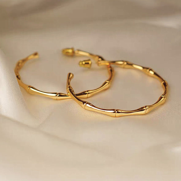 Chunky Gold Bamboo Shaped Hoops Earrings, Gold Vintage Round Hoop Earrings, Dainty Minimalist Creoles, Gift for Her, "Madelyn" Earrings