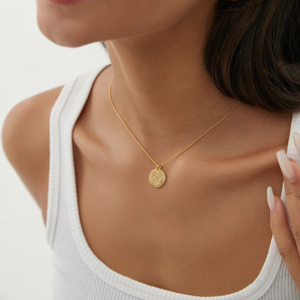Minimalist Hammered Boho Layering Gold Coin Necklace, Gold Disc Hammered Textured Finish Necklace, Bohemian Summer Charm Necklace